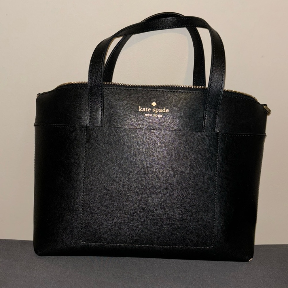 Kate Spade Purse. Color Black.